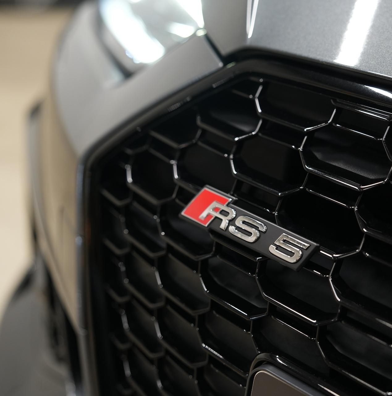 Gallery gallery_images_2_1_1773397688611348377.jpg Amber Timmermans | VosCars