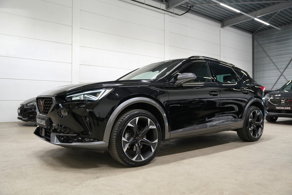 CUPRA Formentor 1.5 TSI DSG * Camera - 19" - Keyless - Sfeer - Blind Spot - ACC - App - ACC * 51032735-2.jpg | VosCars