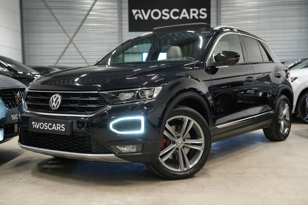 Volkswagen T-Roc 2.0 TSI 190PK 4Motion Sport DSG * Pano - Virtual - Trekhaak - Beats - Leder - ACC - Blind Spot * 51855146-0.jpg | VosCars