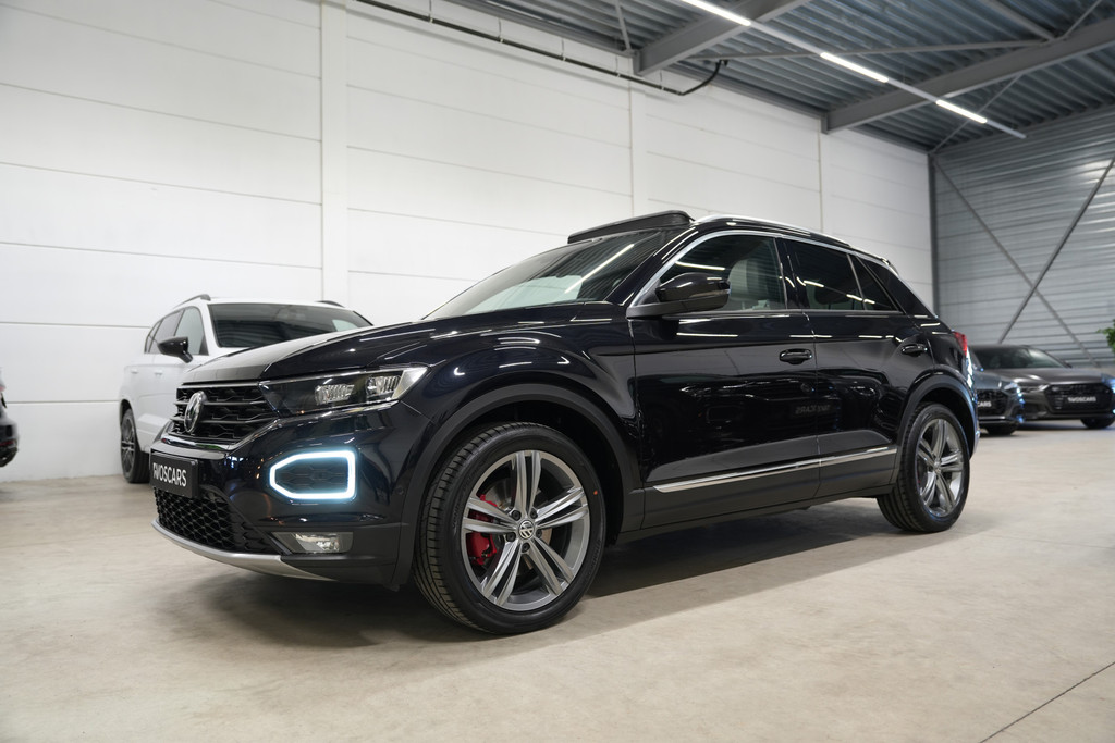 Volkswagen T-Roc 2.0 TSI 190PK 4Motion Sport DSG * Pano - Virtual - Trekhaak - Beats - Leder - ACC - Blind Spot * 51855146-2.jpg | VosCars