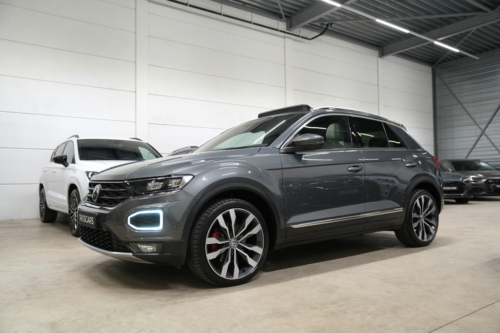 Volkswagen T-Roc 2.0 TSI 190PK 4Motion Sport DSG * Pano - Virtual - 19" - Beats - Leder - ACC - Blind Spot * 51855775-2.jpg | VosCars