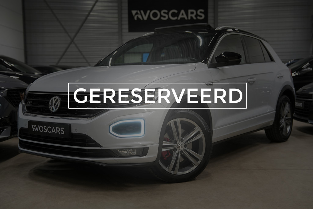 Volkswagen T-Roc 2.0 TSI 4Motion 190PK 3x R-Line * Pano - Trekhaak - Virtual - Camera - Keyless - Blind Spot - ACC * 51894214-0.jpg | VosCars