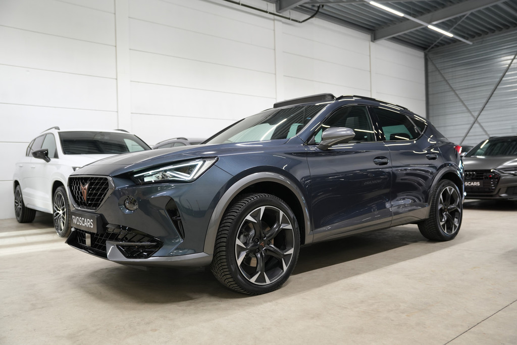 CUPRA Formentor 1.5 TSI * Pano - Trekhaak - 19" - Beats - Keyless - ACC - Blind Spot - App * 51983095-2.jpg | VosCars