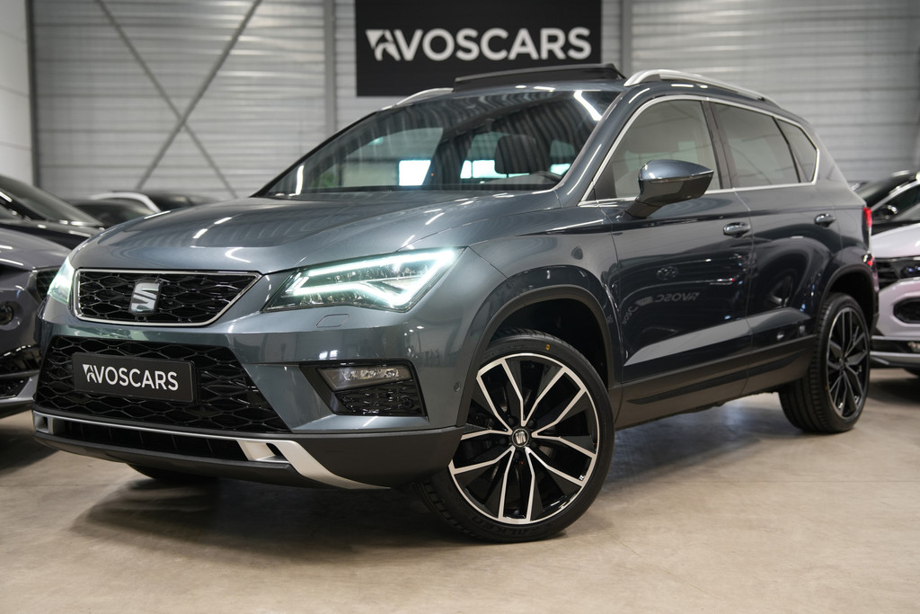SEAT Ateca 1.5 TSI Xcellence DSG * Pano - Trekhaak - 19" - Keyless - Camera - Beats - ACC - App * 52458926-0.jpg | VosCars