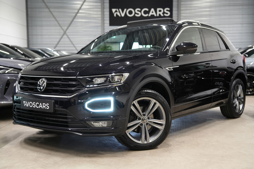 Volkswagen T-Roc 1.5 TSI 3x R-Line * Pano - Virtual - Keyless - Trekhaak - Camera - App - ACC - LED * 52704996-0.jpg | VosCars