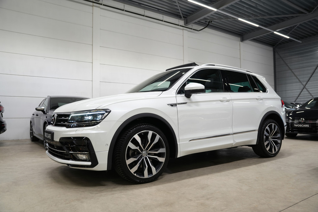 Volkswagen Tiguan 2.0 TSI 4Motion 220PK 3x R-Line * Pano - Dynaudio - Leder - Virtual - 20" - Sfeer - ACC - Blind Spot - App * 54764986-2.jpg | VosCars
