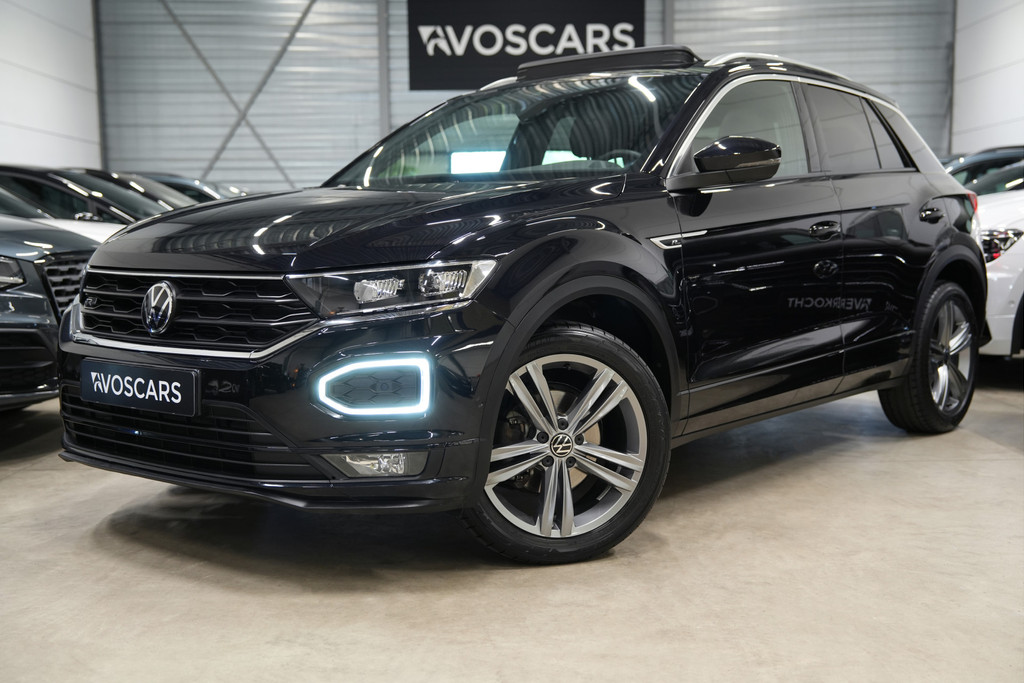 Volkswagen T-Roc 1.5 TSI 3x R-Line DSG * Pano - Virtual - Keyless - Camera - ACC - Lane - Blind Spot - App * 55445093-0.jpg | VosCars