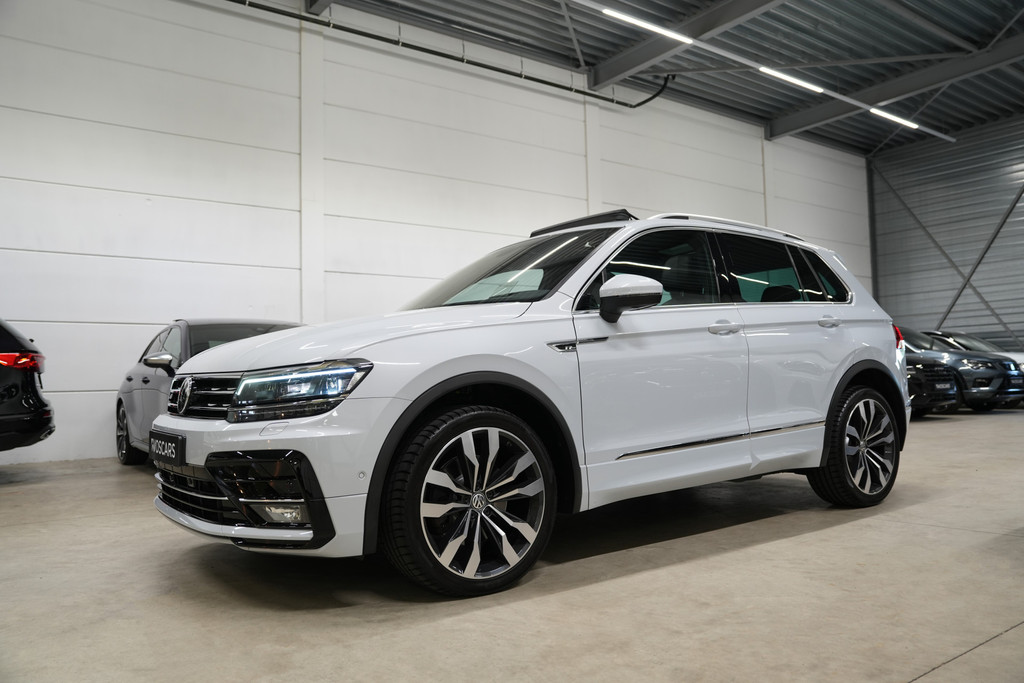 Volkswagen Tiguan 2.0 TSI 4Motion 220PK 3x R-Line * Pano - Dynaudio - 360° Cam - Leder - Memory - Keyless - White Silver * 55713241-2.jpg | VosCars