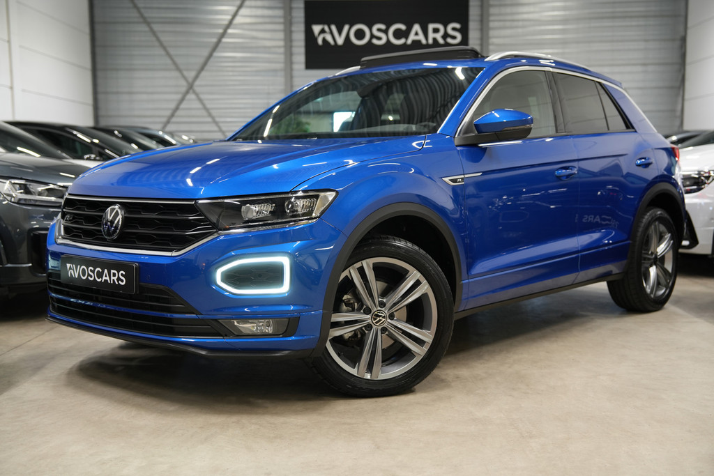 Volkswagen T-Roc 1.5 TSI 3x R-Line DSG * Pano - Trekhaak - Virtual - Keyless - Camera - App - ACC - Blind Spot * 55721376-0.jpg | VosCars