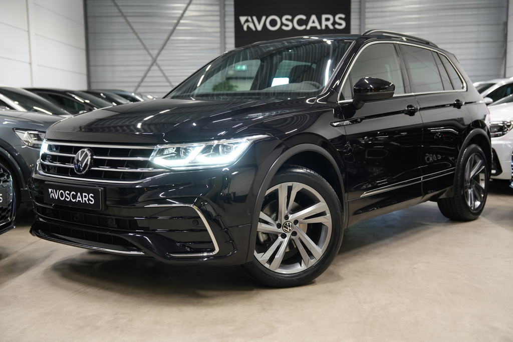 Volkswagen Tiguan 1.5 TSI R-Line * Trekhaak - IQ Light - Virtual - Camera - Sfeer - ACC - Lane - Blind Spot - App * 55832467-0.jpg | VosCars