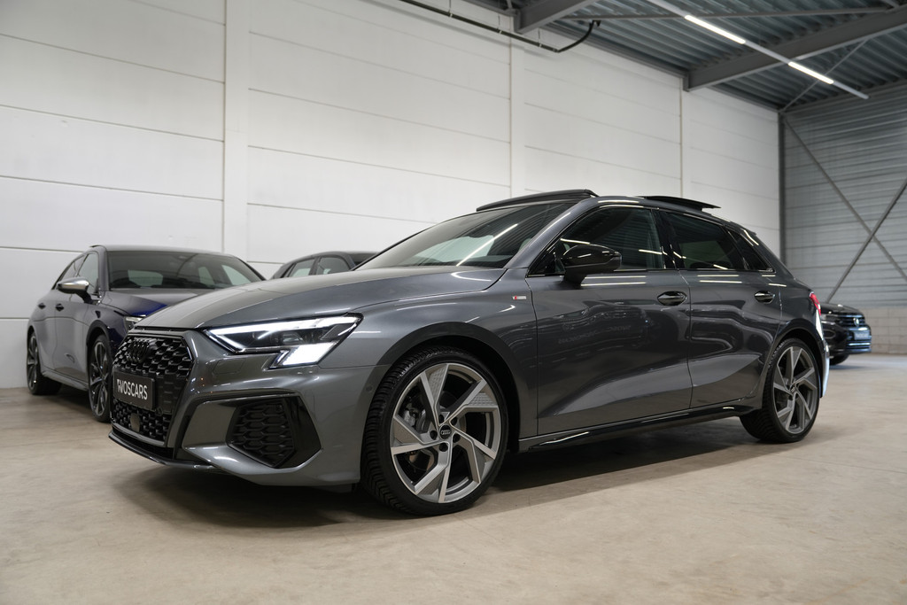 Audi A3 Sportback 35 TFSI S Edition * Pano - B&O - S Stoelen - Matrix - Sfeer - App - 19" - ACC - Lane * 56435608-2.jpg | VosCars