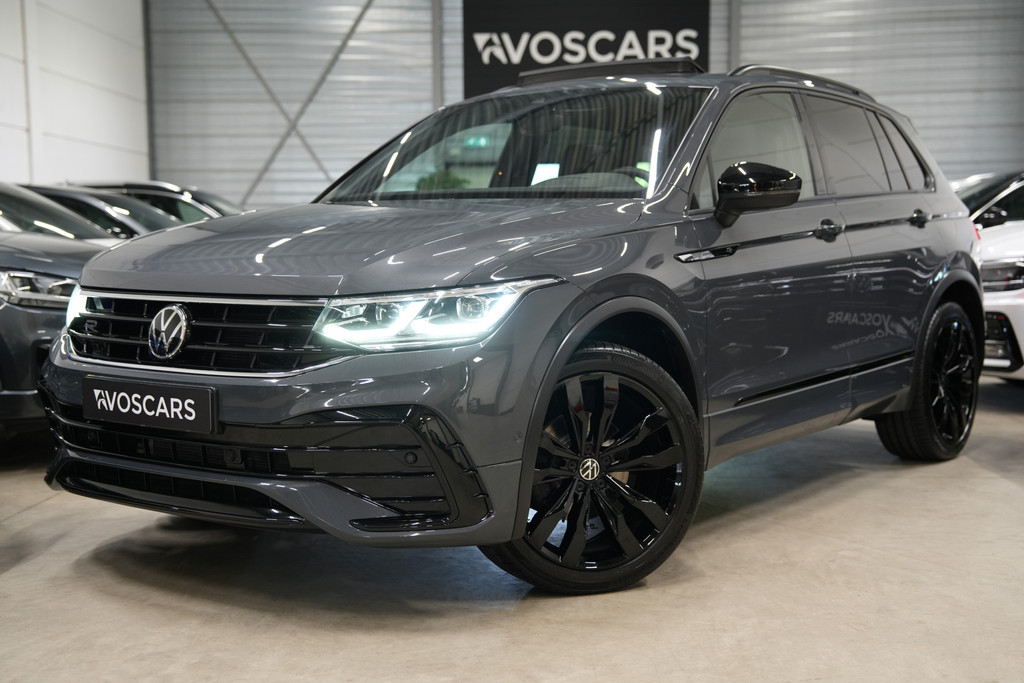 Volkswagen Tiguan 1.5 TSI R-Line * Trekhaak - Pano - Camera - Black Style - ACC - Blind Spot - 20" - IQ Light - Head Up * 56436284-0.jpg | VosCars