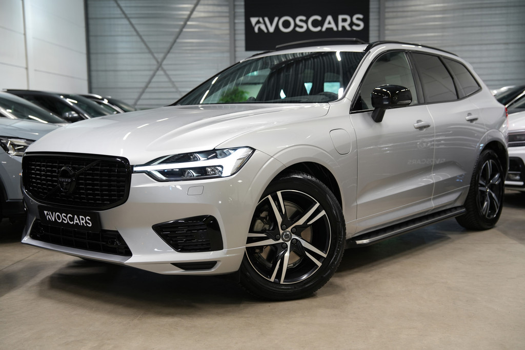 Volvo XC60 2.0 Recharge T8 AWD R-Design 390PK * Pano - Trekhaak - B&W - Head Up - 360° Cam - Luchtvering * 56900689-0.jpg | VosCars