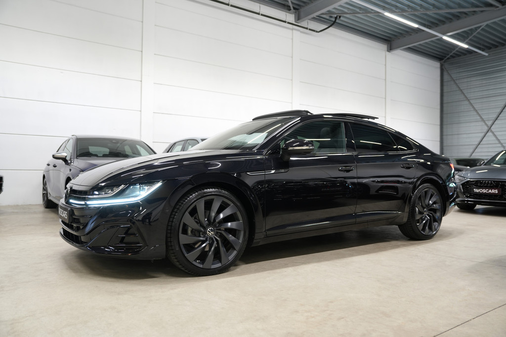 Volkswagen Arteon 2.0 TSI R-Line * Pano - Kuipstoelen - Trekhaak - 360° Cam - Harman Kardon - IQ Light - Head Up * 56930323-2.jpg | VosCars