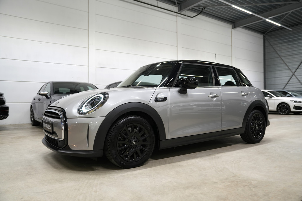 MINI 5-Deurs 1.5 Cooper Camden Edition * Automaat - LED - Sfeer - CarPlay - Cruise - 16" - Clima - PDC * 57458404-2.jpg | VosCars