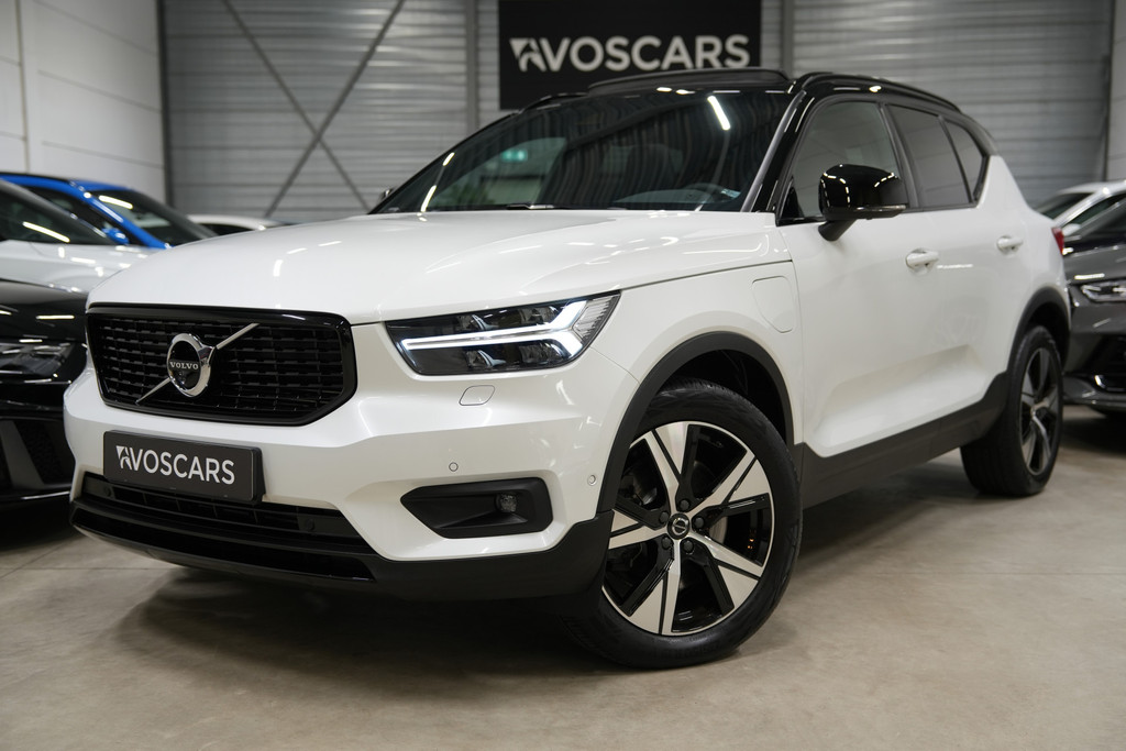 Volvo XC40 1.5 T4 Recharge R-Design 211PK * SoH 88% - Pano - 360° - Harman Kardon - Leder - Keyless - Camera * 57805815-0.jpg | VosCars