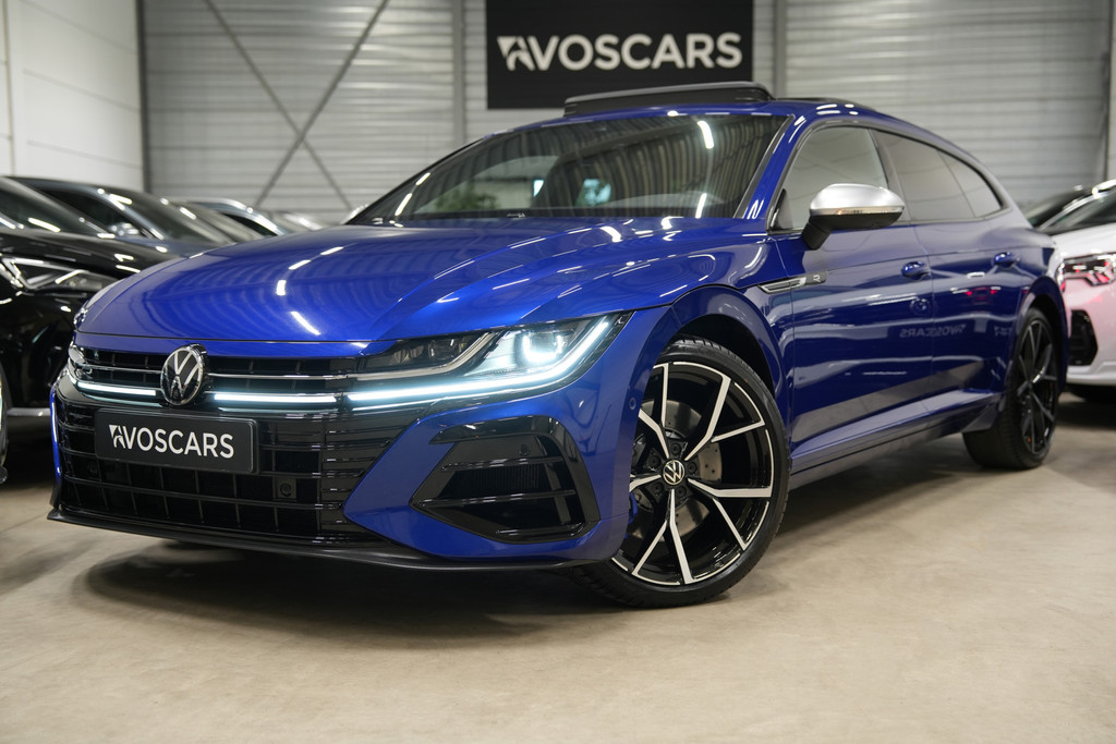 Volkswagen Arteon Shooting Brake 2.0 TSI R 320PK * Pano - Kuipstoelen - Trekhaak - 360° Cam - 20" - Harman Kardon * 53435749-0.jpg | VosCars